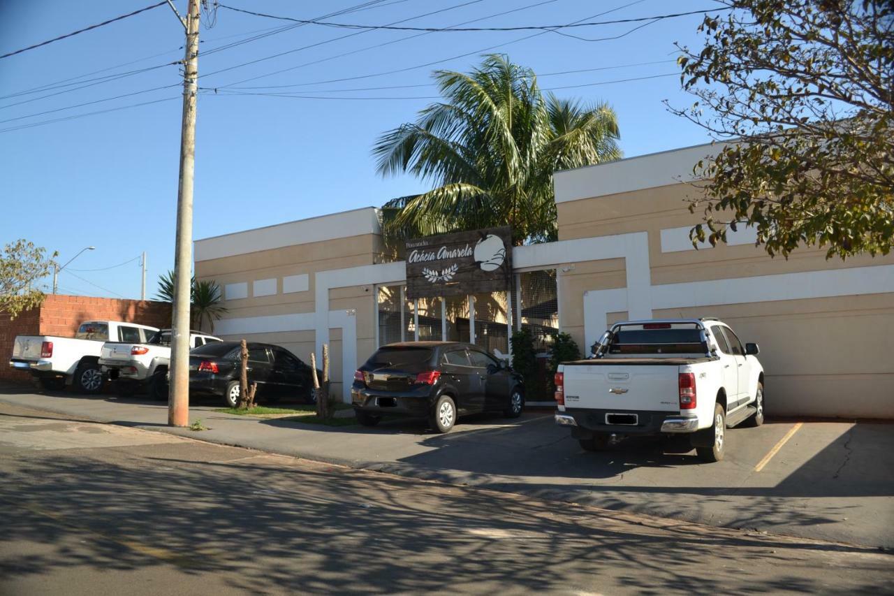 Pousada Acacia Amarela Olímpia Extérieur photo